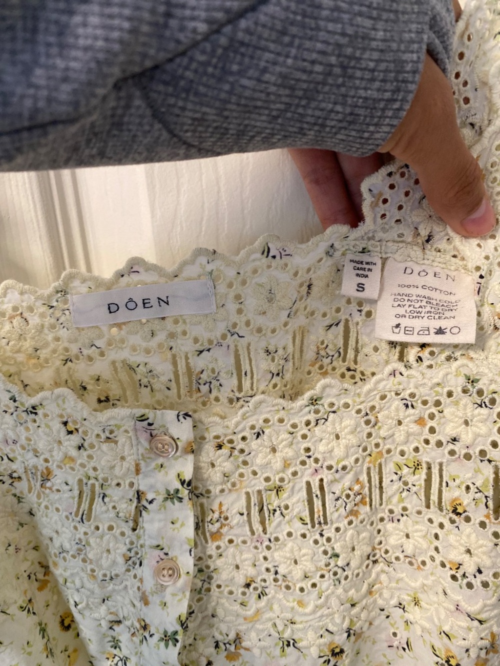 Doen Estelle Top in Moss Papillon - Picture 3 of 5